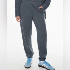 TNA Fleece Boyfriend Sweatpants Echo Grey